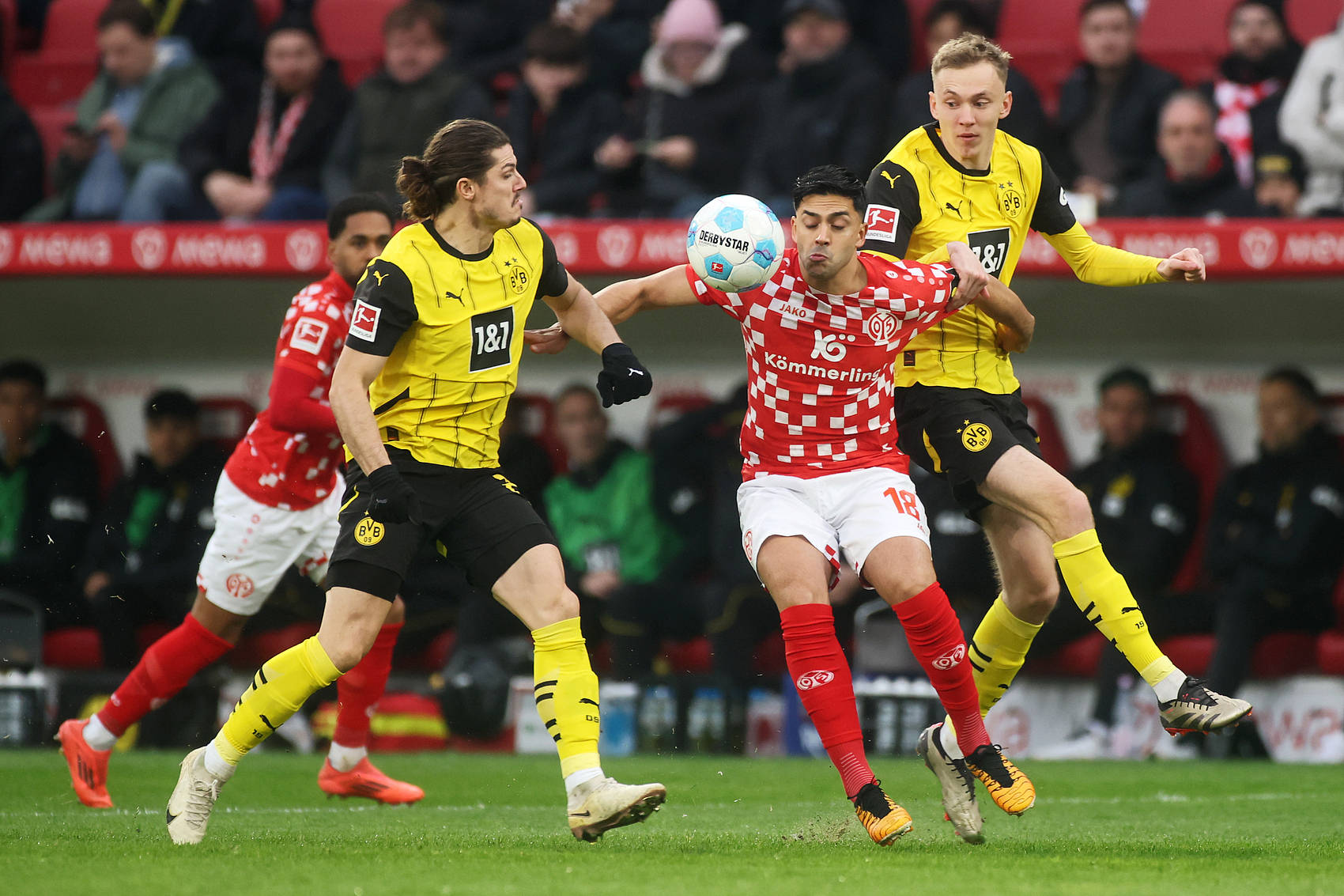 爱游戏网页版-关于美因茨主场失球，德甲保级前景一片迷茫的信息