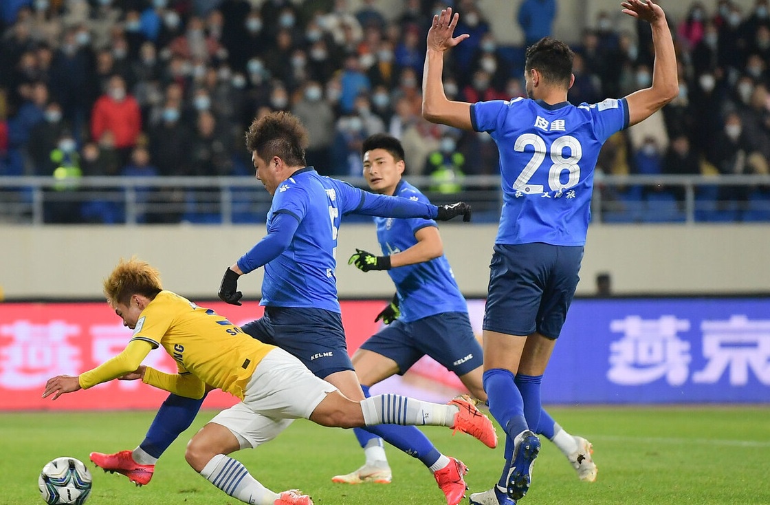 苏宁外援发挥出色，助球队取得胜利