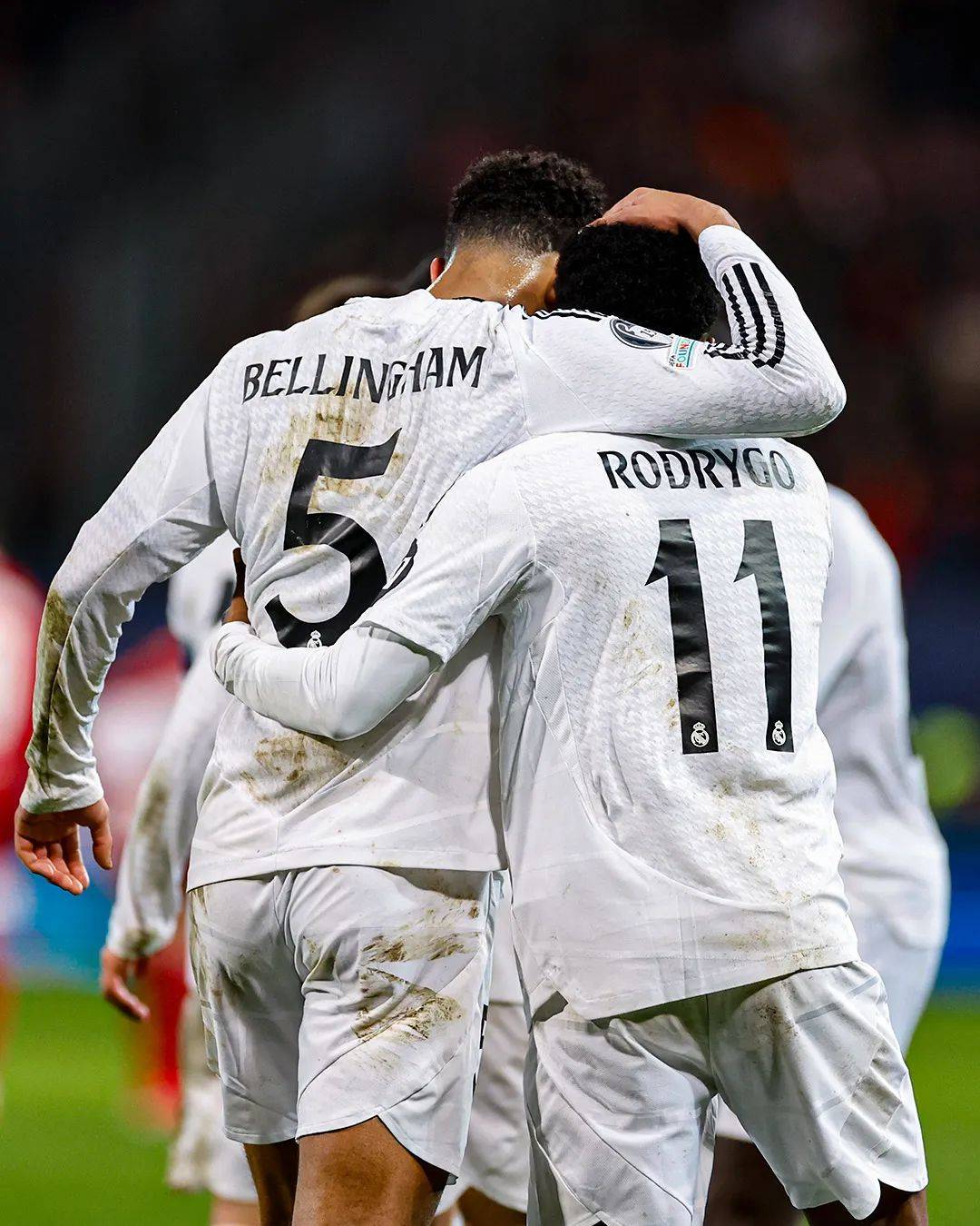 爱游戏体育官网-皇马反击成功，逆转战胜对手获得宝贵三分的简单介绍