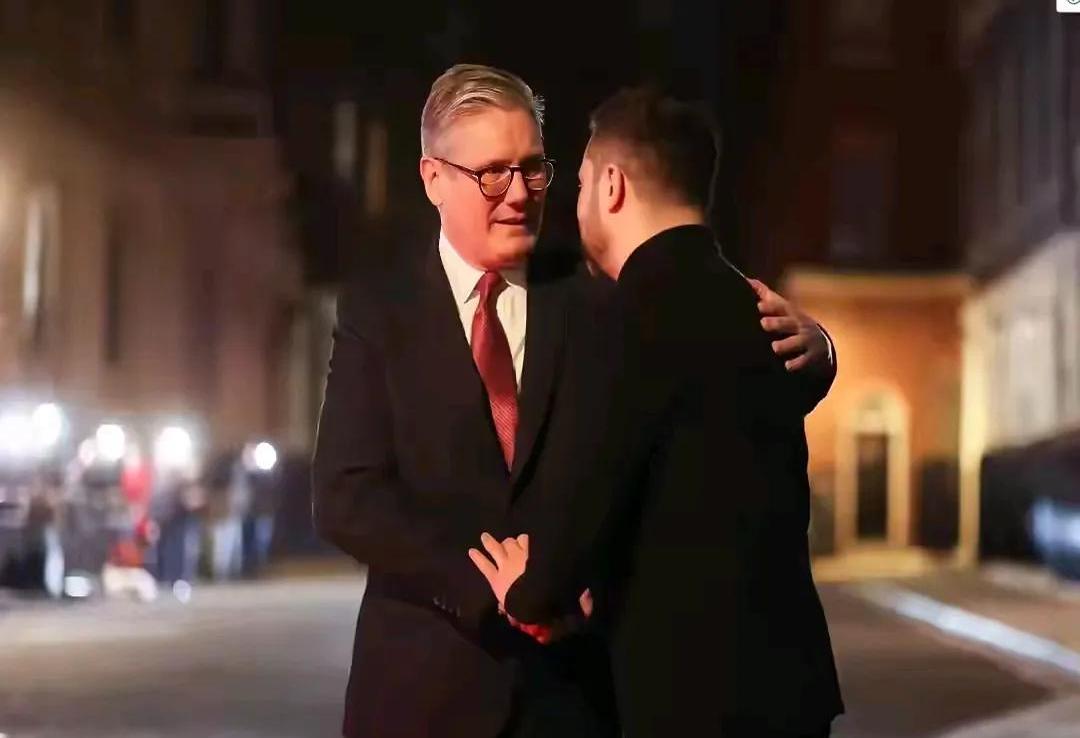 包含法国轻松战胜乌克兰，欧预赛胜局检视的词条