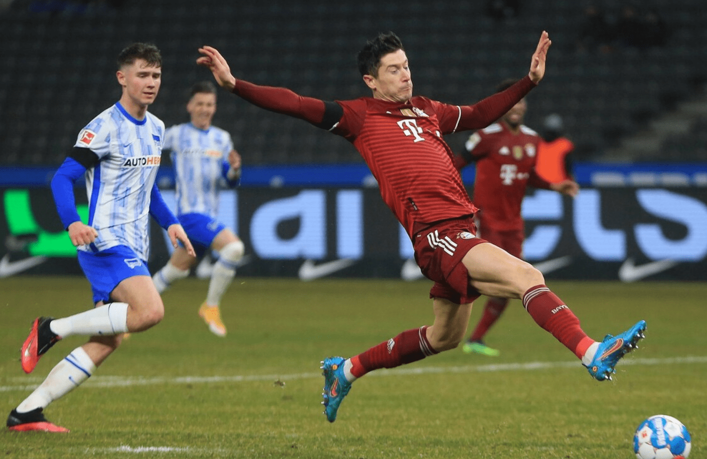 -奥伯豪森迎来挑战，德甲生死战役打响的简单介绍