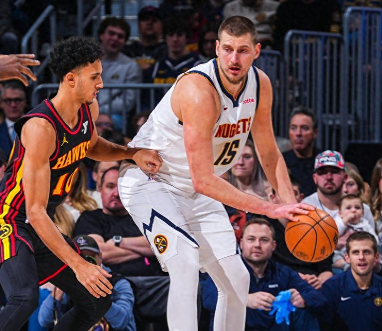 勇士主场击败掘金，终结对手四连胜