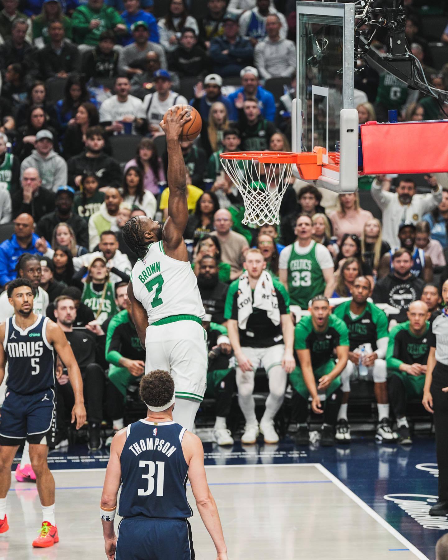 爱游戏官方登录入口-关于人客场负于凯尔特人，哈里斯拿下分的信息