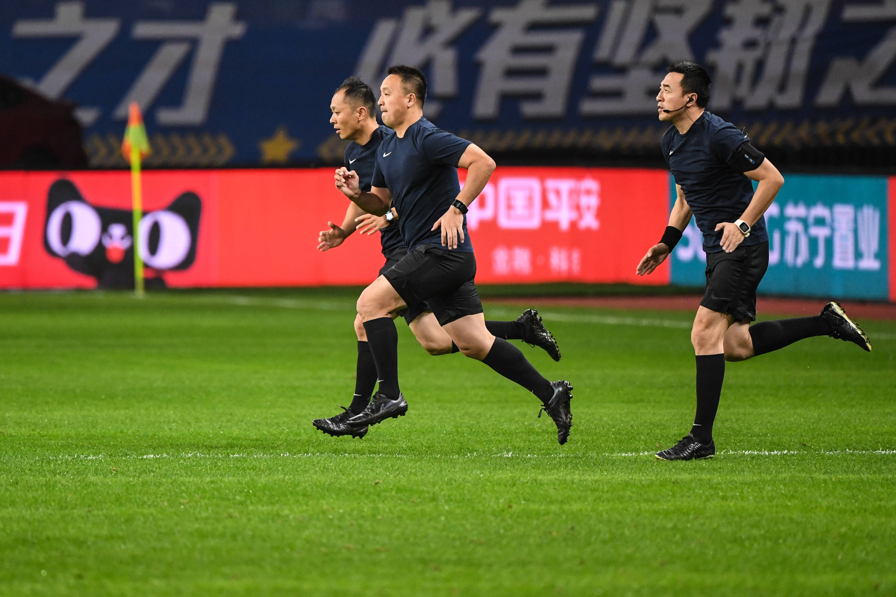 爱游戏网页版-江苏苏宁绿城鏖战鏖战，胜负难料的简单介绍