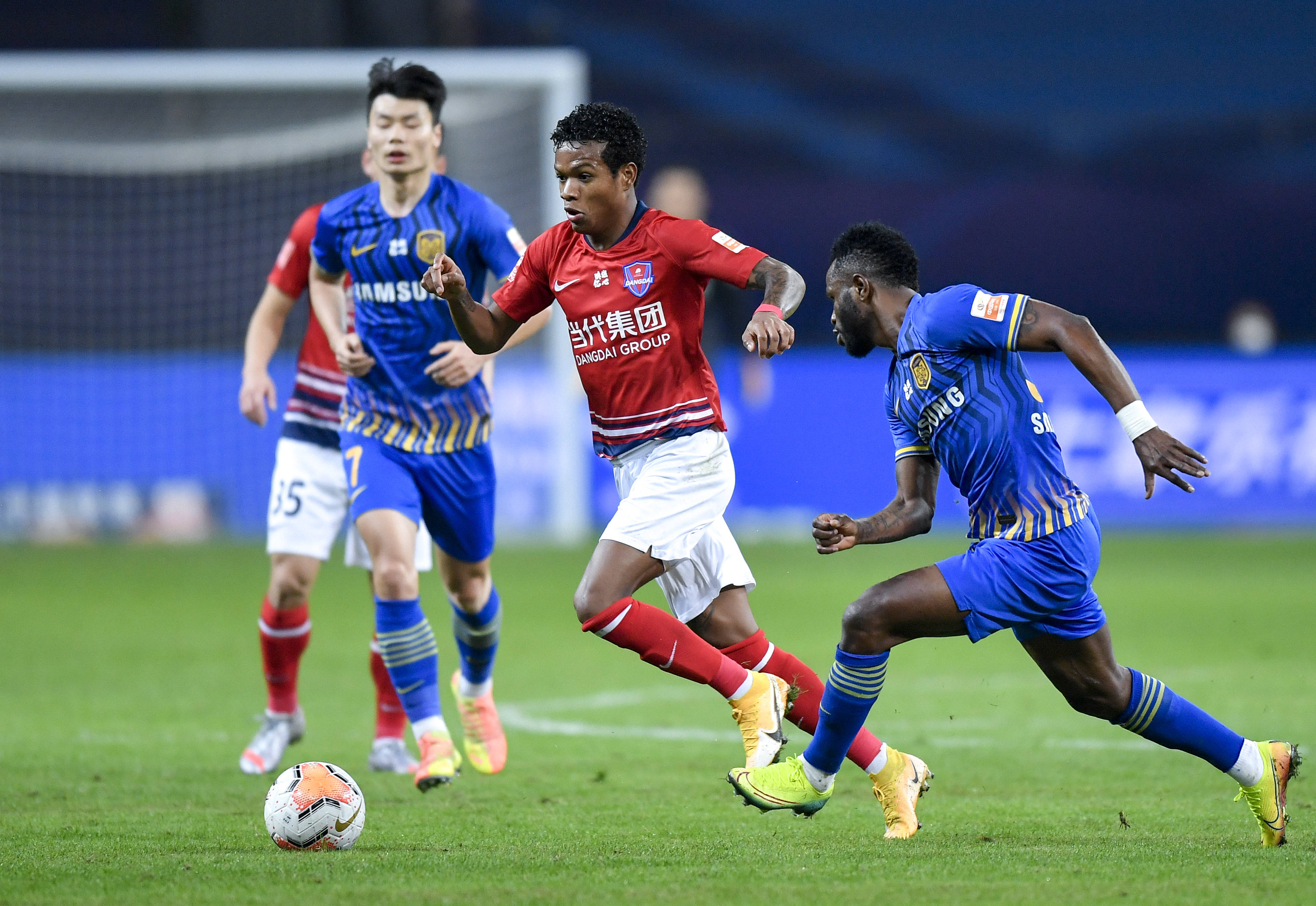 江苏苏宁绿城鏖战鏖战，胜负难料的简单介绍