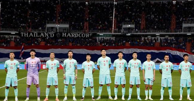 中国足球联赛阵容强大，顶尖球队实力对决的简单介绍