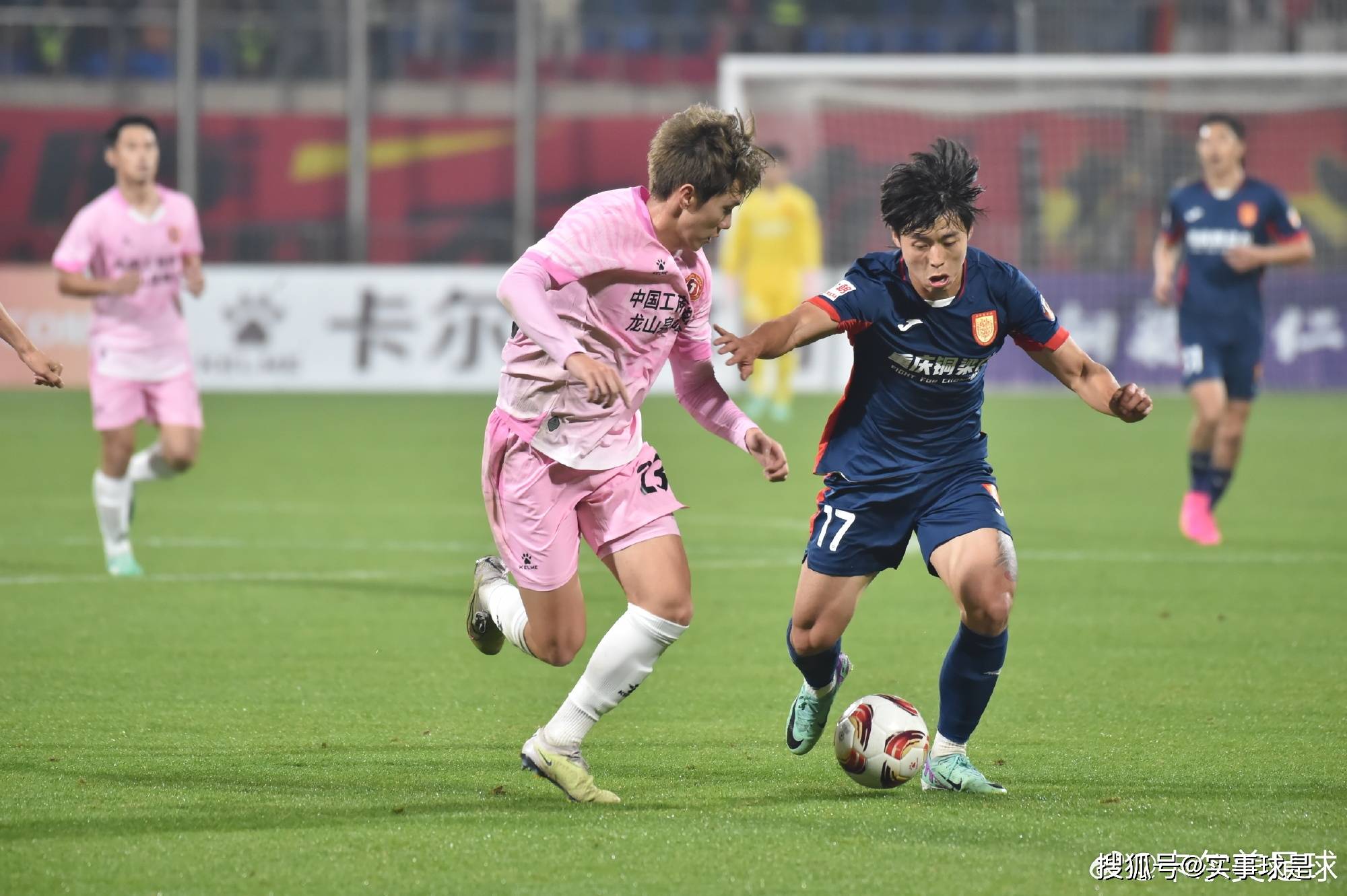 爱游戏网页版入口-包含稳固防线！球队守住了对手的猛攻的词条