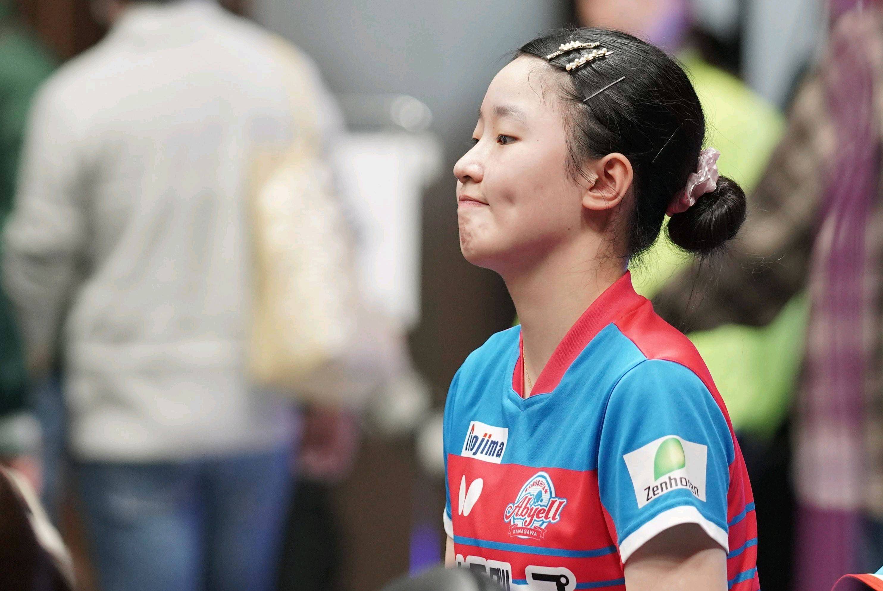 火力全开，球队轻松赢得比赛的简单介绍