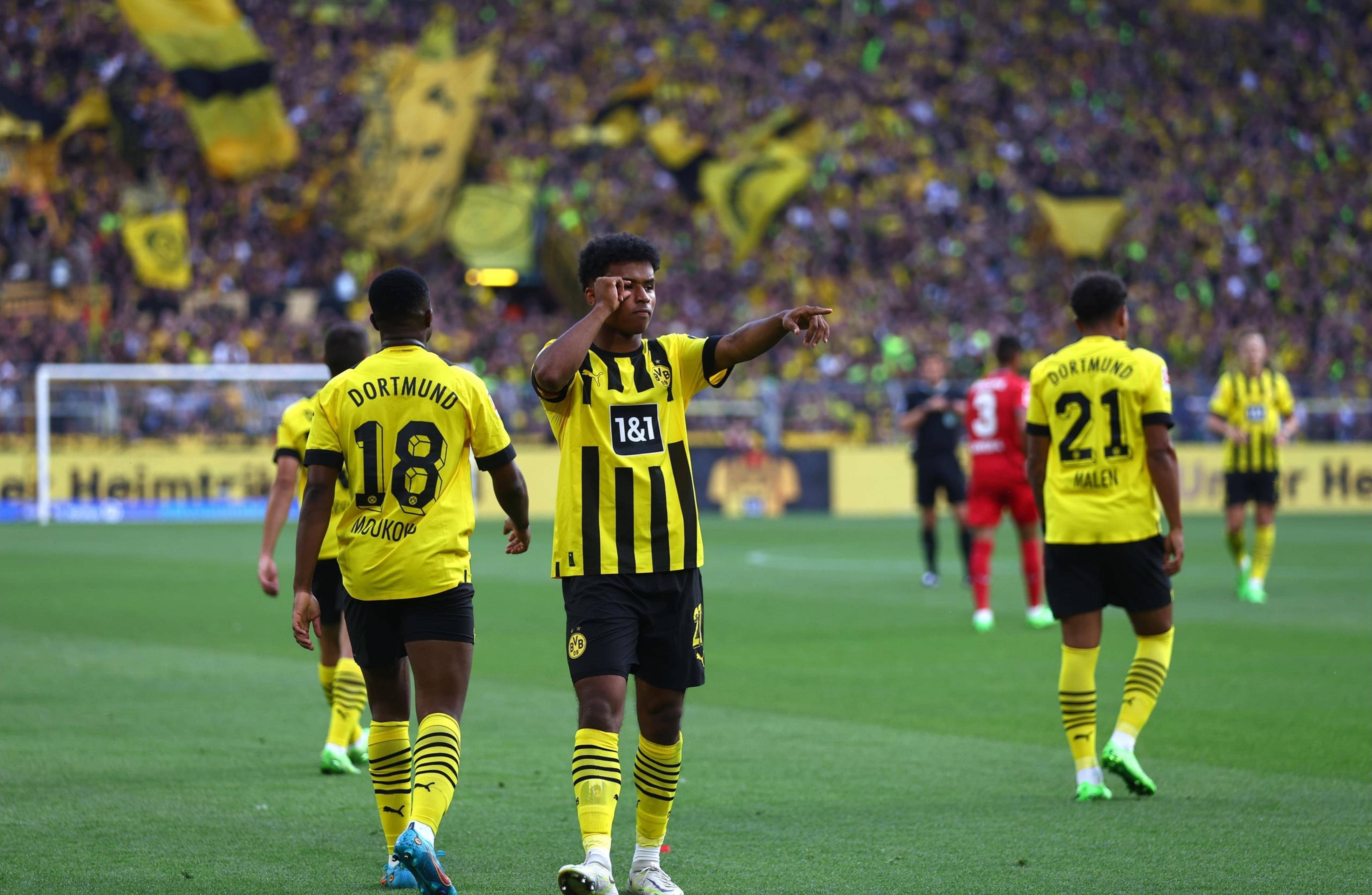 包含利物浦青训球员崭露头角进攻势头强劲的词条