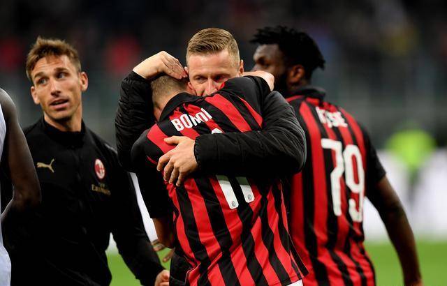 包含萨索洛重夺客胜赛季开始状态稳定的词条