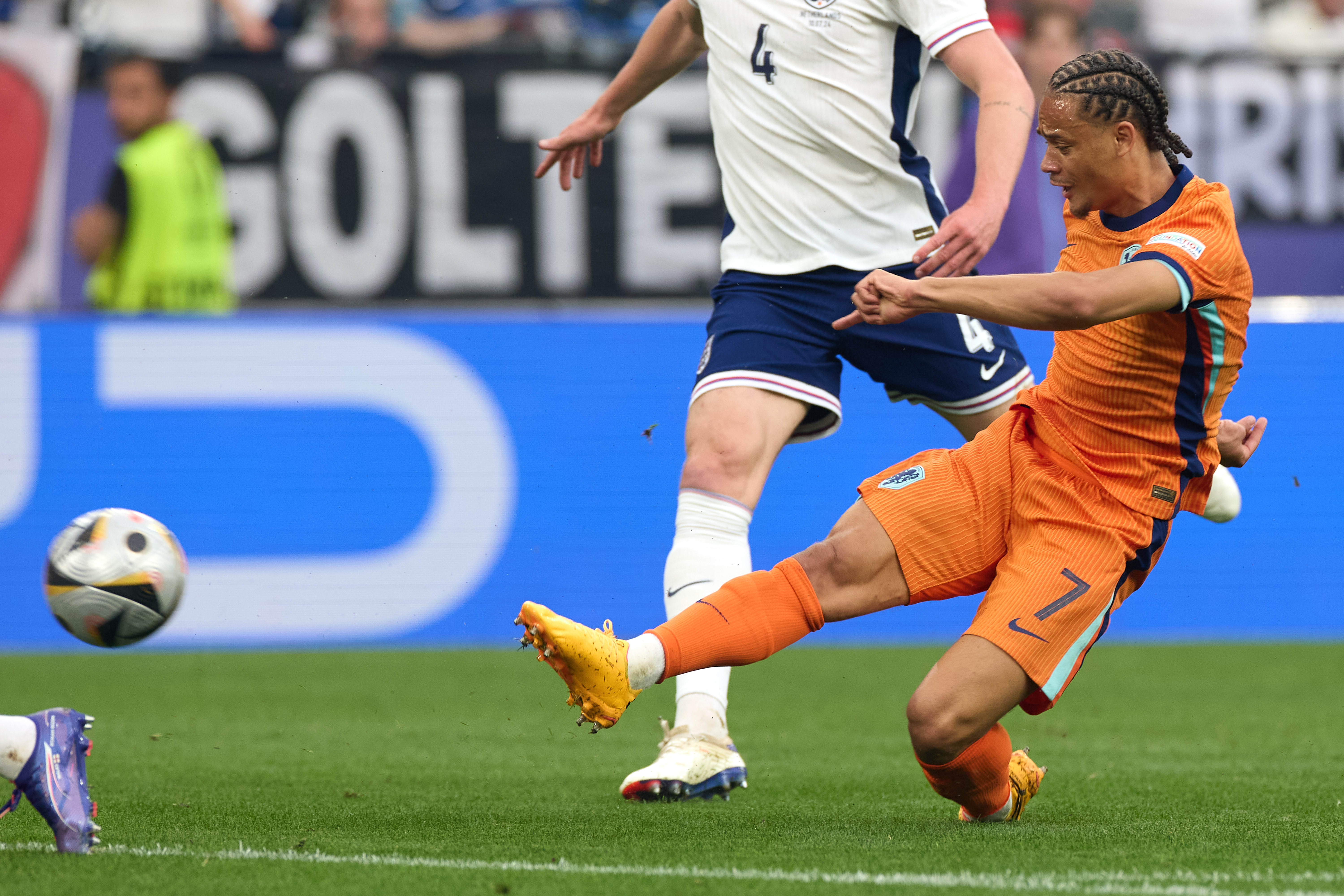 爱游戏官网入口-波黑队惊险战胜挪威，成功晋级欧锦赛半决赛