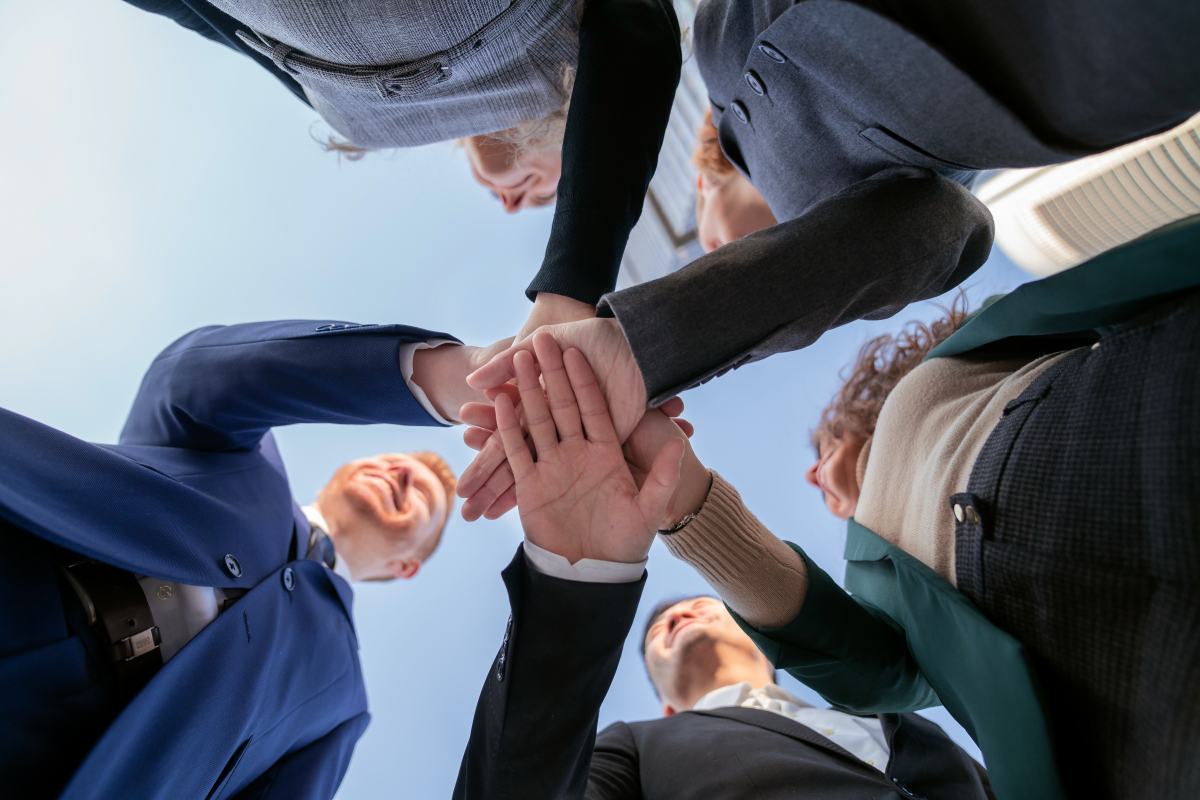 爱游戏官方登录入口-包含河南建业成功的秘诀在于团队的默契合作和出色的技战术的词条