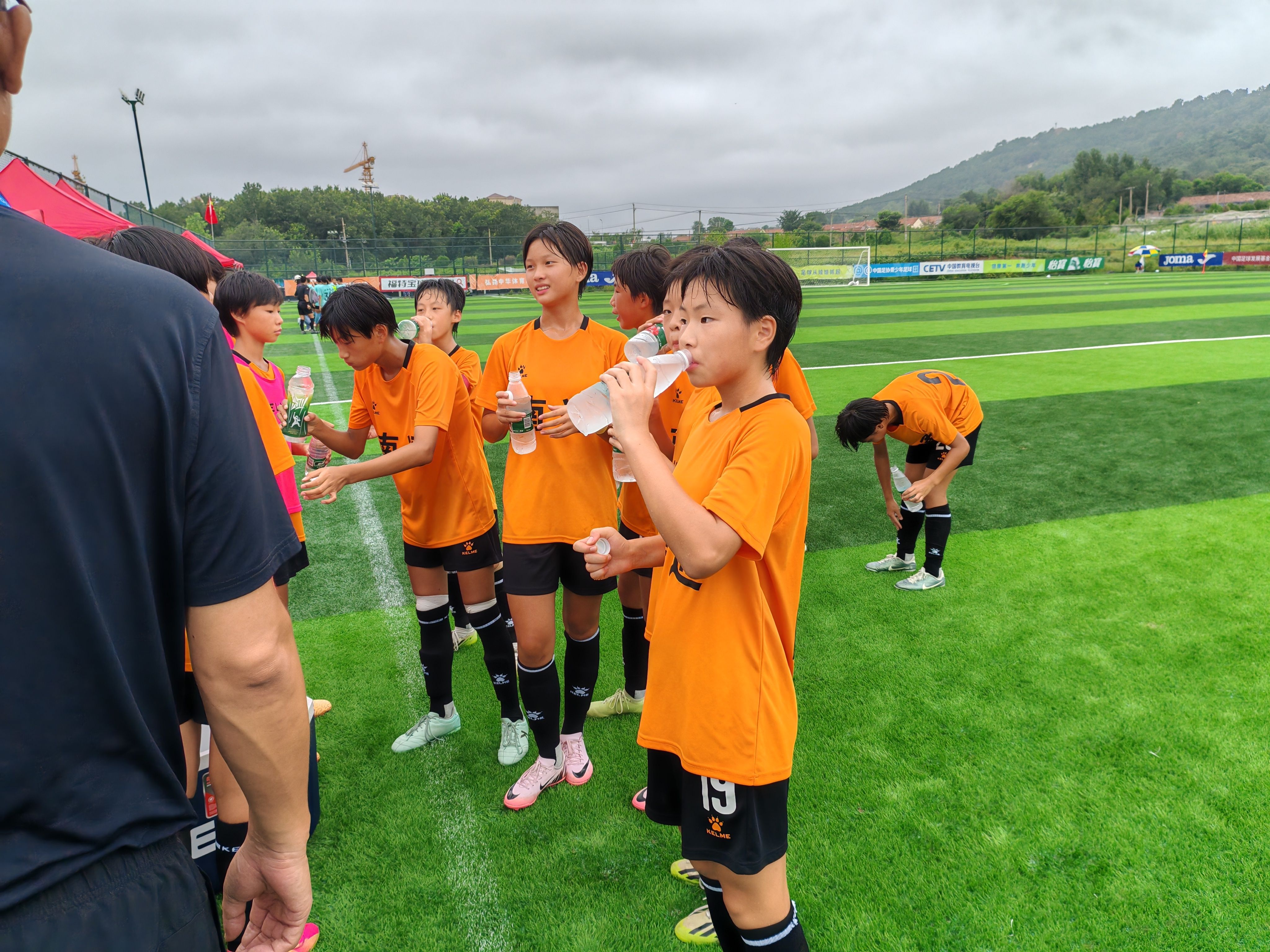 爱游戏-包含足球盛宴：女子锦标赛决赛精彩瞬间回顾和赛事回顾的词条