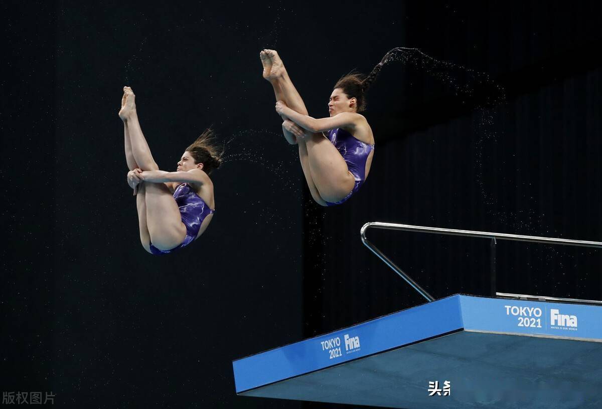 爱游戏官方登录入口-跳水双人组合携手夺金，默契无间