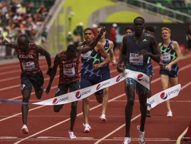 里尔遭遇惨败，追赶对手